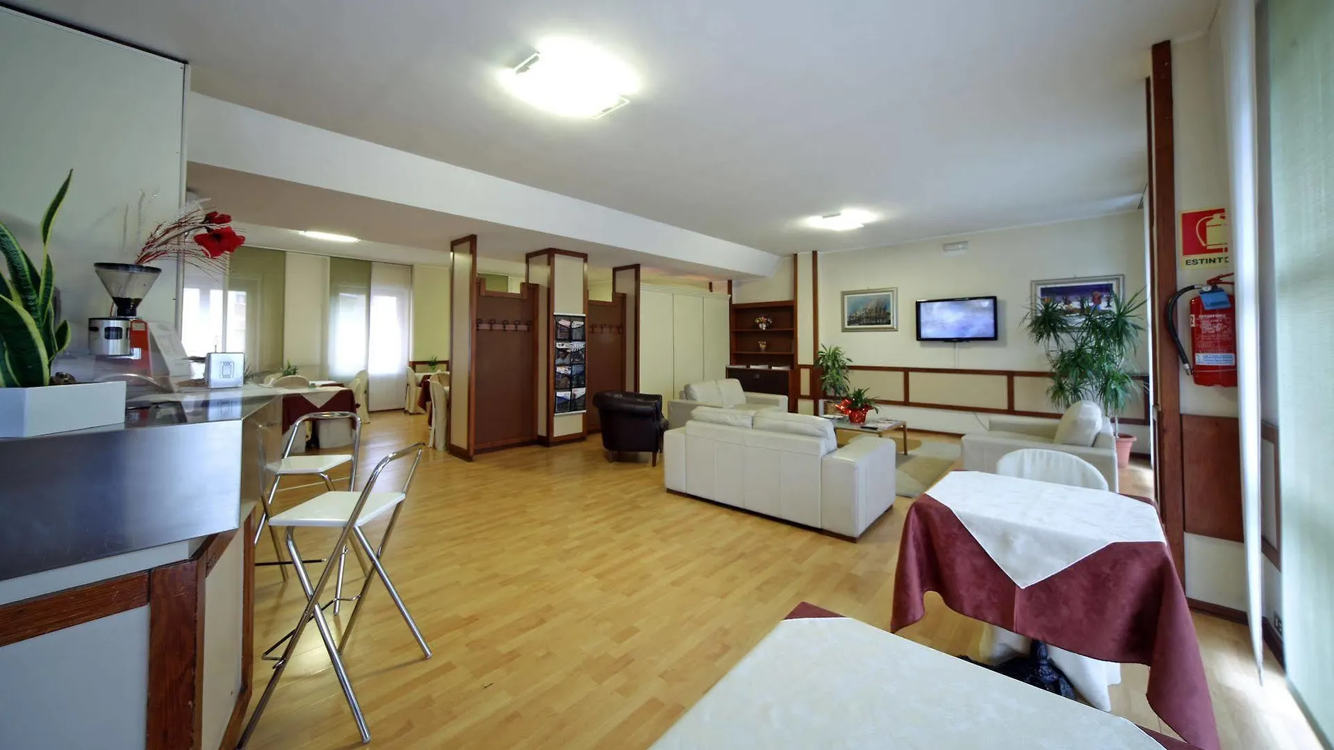 Hotel Cristallo Brescia 3*,  Italy